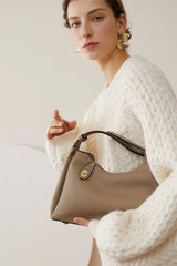 Elegant Adjustable Pebbled Leather Shoulder Bag – Real Leather Versatile Crossbody for Everyday Use Shoulder Bag